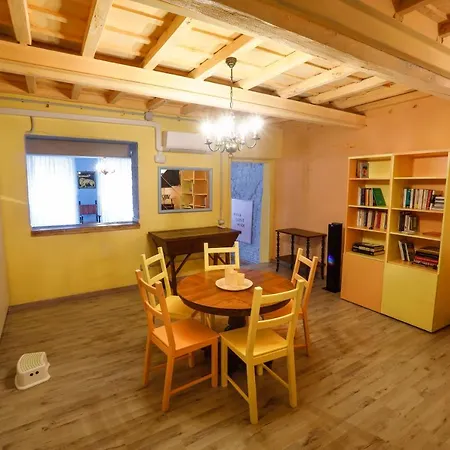 Апартаменты Old Town Luxury Loft